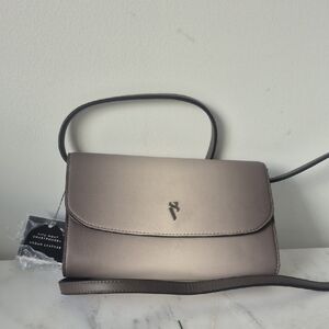 SIMPLY VERA by Vera Wang. Elegant Gray Crossbody Bag.